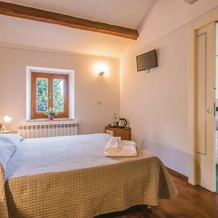 Five-bedroom Holiday In Fermo Fm Hébergement de vacances